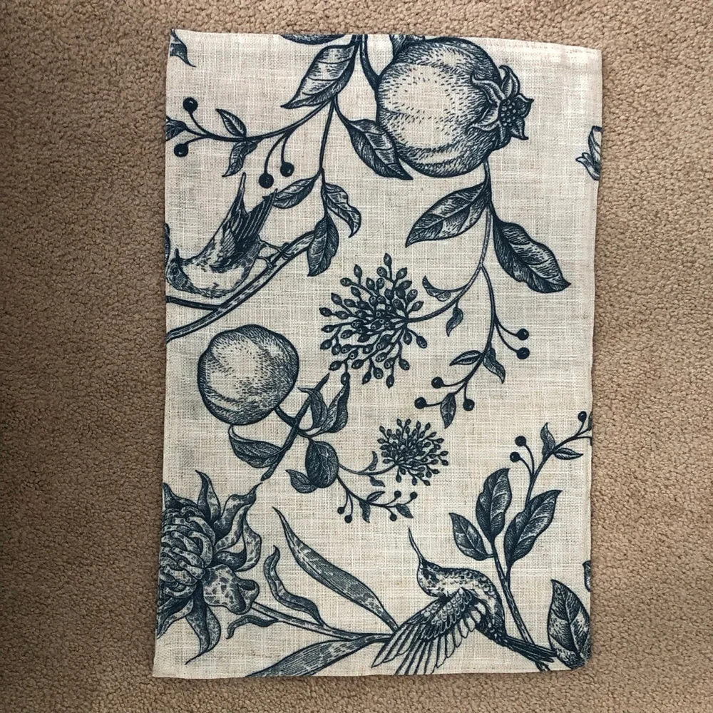 JINCHAN Beige Blue Floral Bird Placemats Set of 4